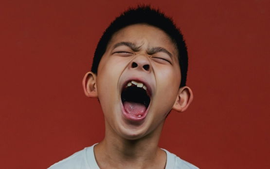 boy-in-white-crew-neck-t-shirt.jpg boy in white crew neck t-shirt